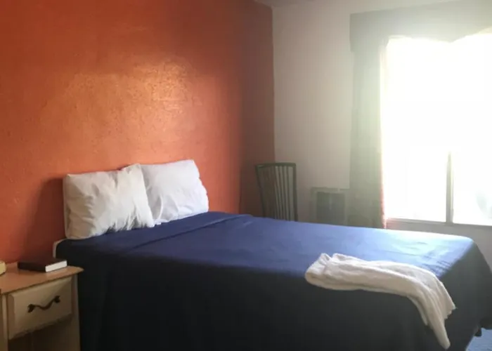 Standard Room with 1 Single Bed